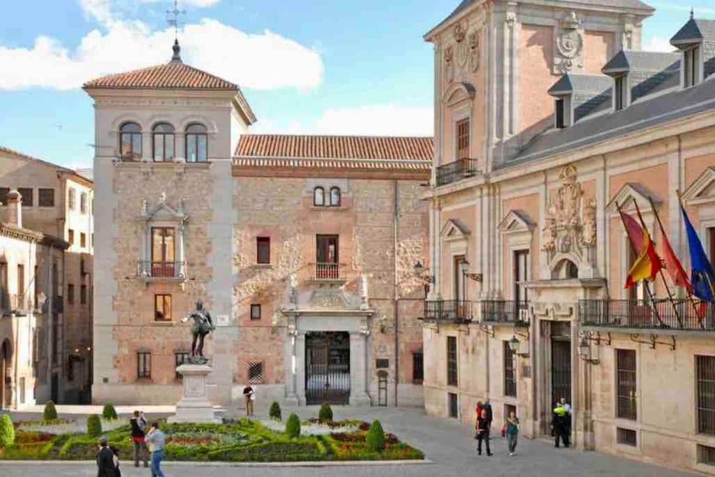 מדריד El Apartamento En Opera Palacio Real מראה חיצוני תמונה